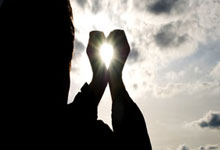 预警🌴詹姆斯距离常规赛42000分仅差5分 明日对阵换帅后的灰熊.